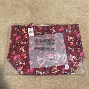 New Vera Bradley Essential Grand Tote Holiday Hounds